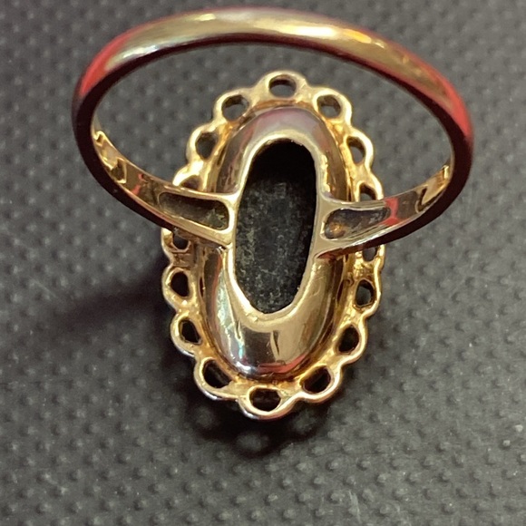 VICTORIAN 10K GOLD ONYX RING